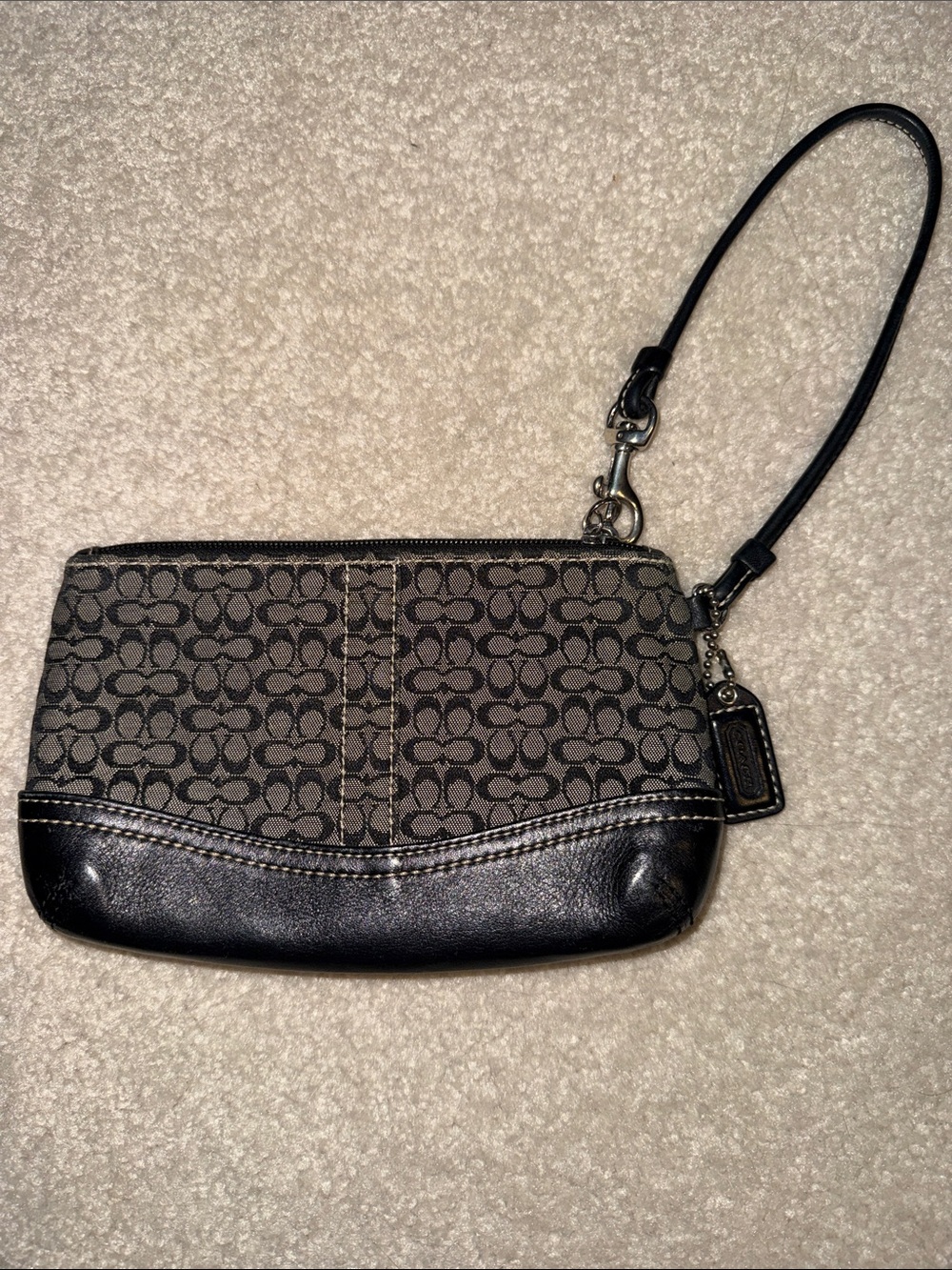 Vintage Coach Mini Signature Wristlet - Black/Grey Jacquard